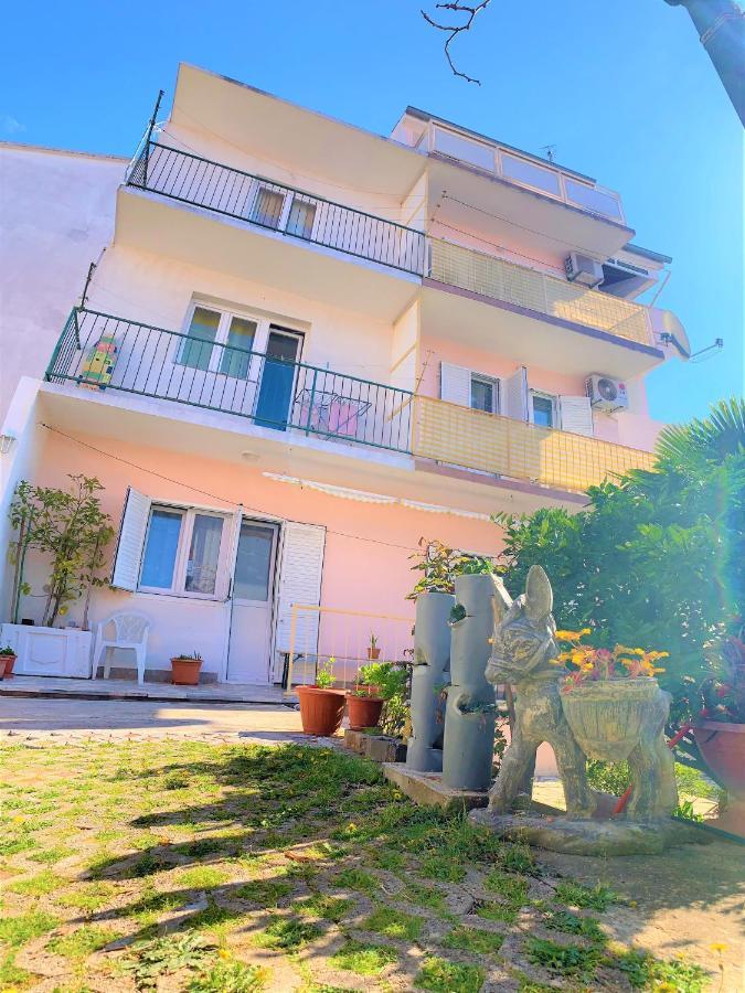 Roko Apartment House Primosten Exterior photo