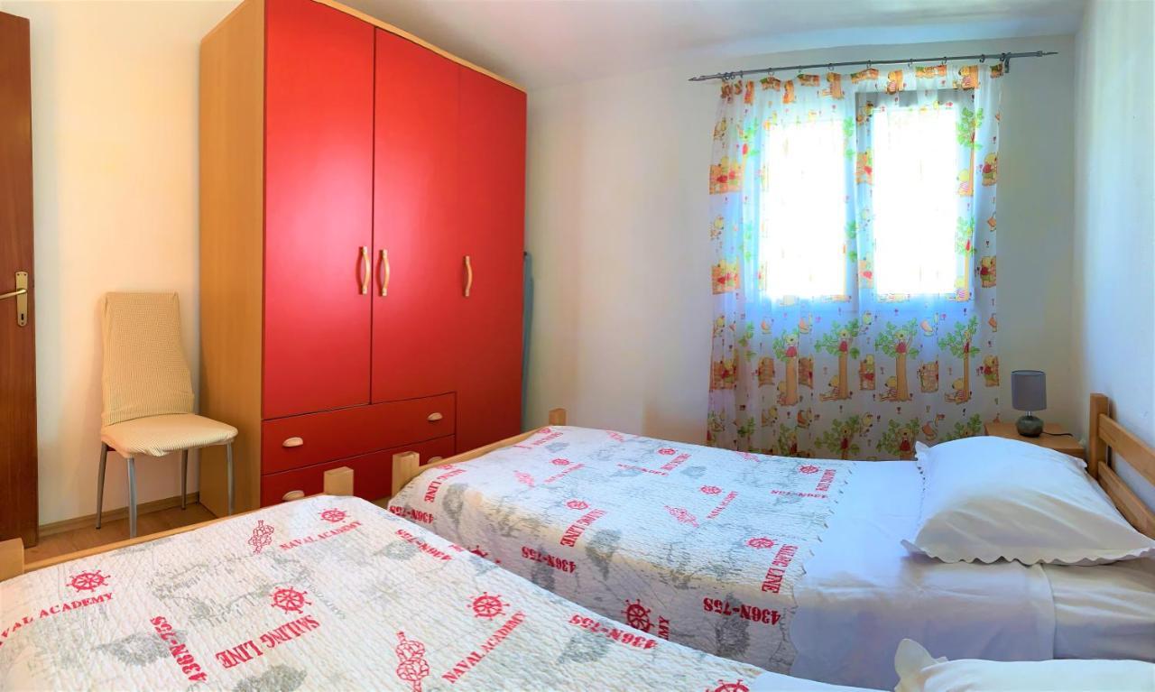 Roko Apartment House Primosten Exterior photo